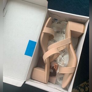 DreamPairs nude heel - size 7